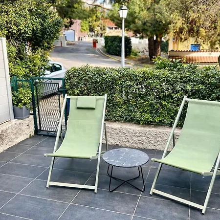 Semesterbostad 2 With Private Bathrooms Quiet Terrace Parking Collioure